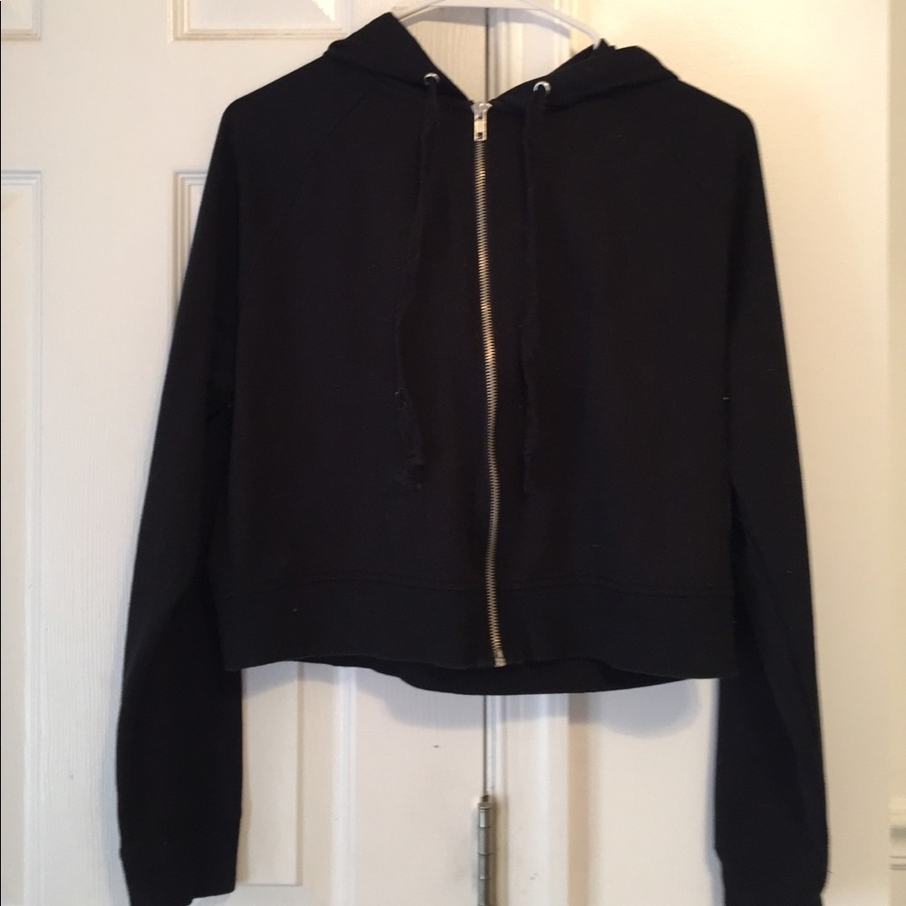 Black cropped hoodie
